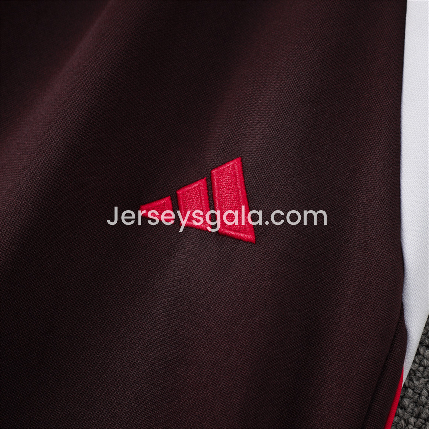 JerseysGala.com | Bayern Munich 24-25 Long Sleeve Training Set - Dark Red -Customize Name, Number and Patch | Worldwide Shipping