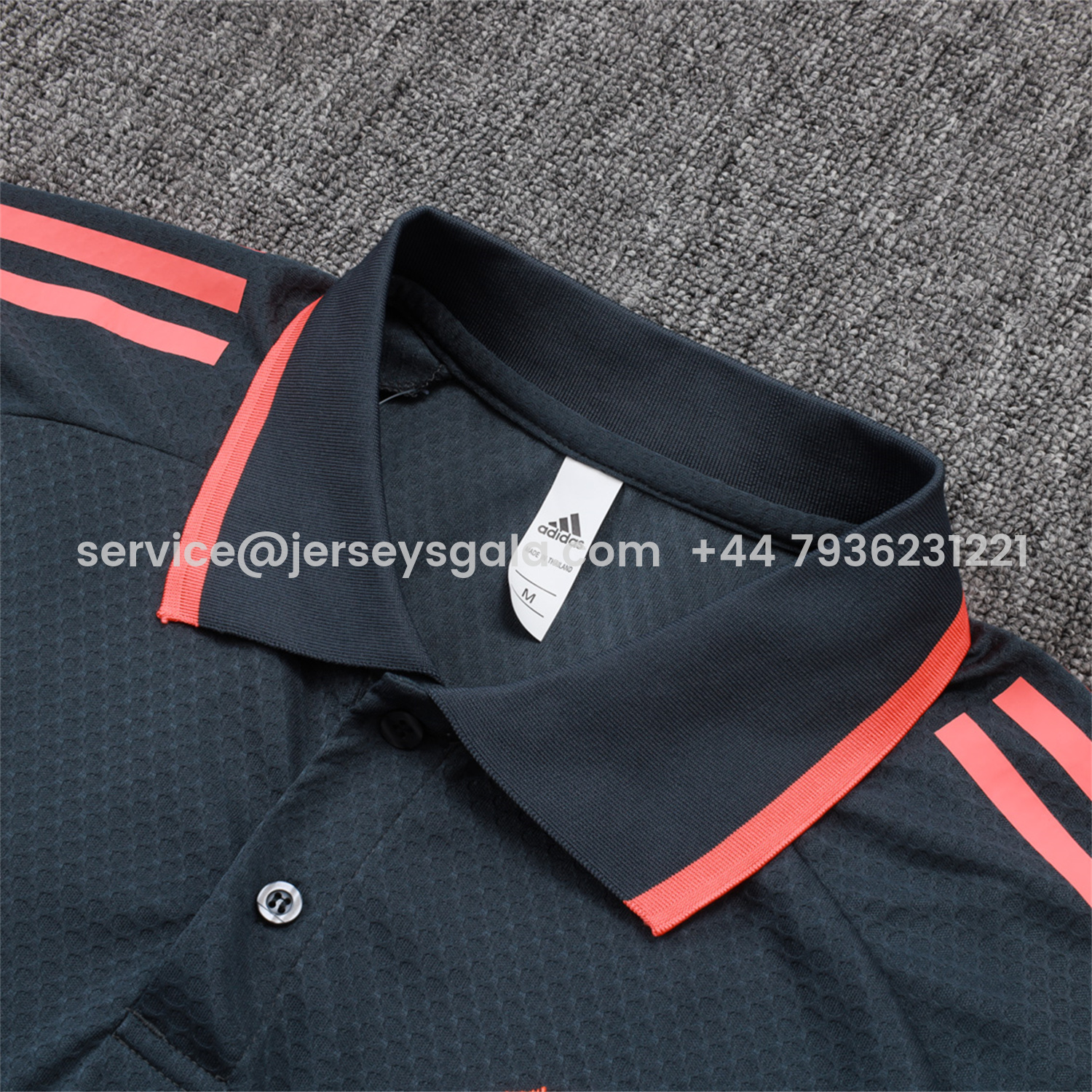 JerseysGala.com | Bayern Munich 25-26 POLO Short-Sleeve Training Set - Deep Grey Top and Pants with Orange Badge -Customize Name, Number and Patch | Worldwide Shipping
