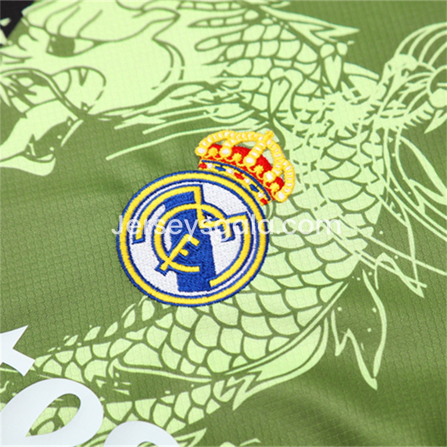JerseysGala.com | Real Madrid 25-26 Kid Short-Sleeve Training Set - Green Black Top & Black Shorts -Customize Name, Number and Patch | Worldwide Shipping
