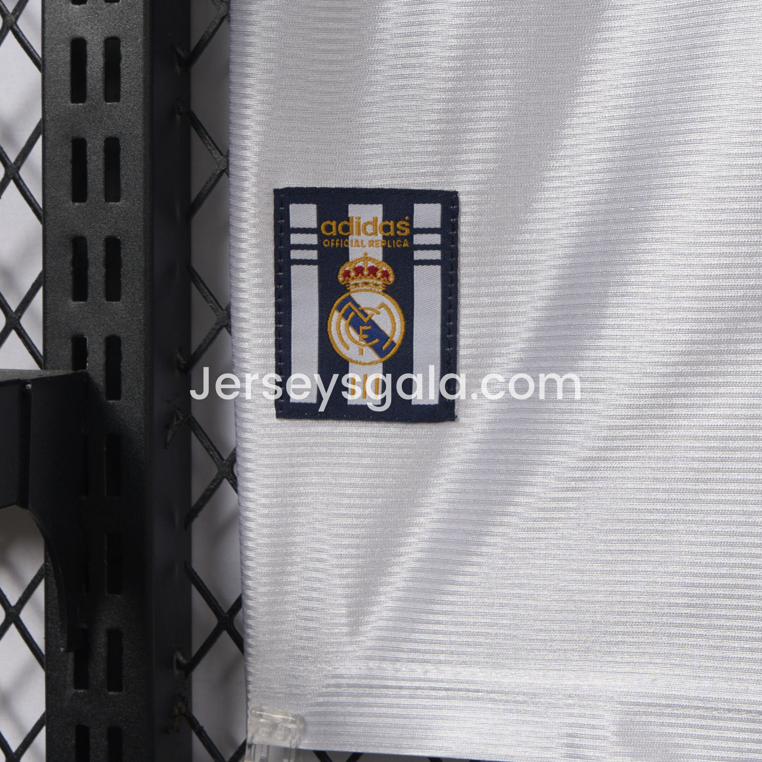 JerseysGala.com | Retro Real Madrid 1998-00 Home Stadium Jersey -Customize Name, Number and Patch | Worldwide Shipping