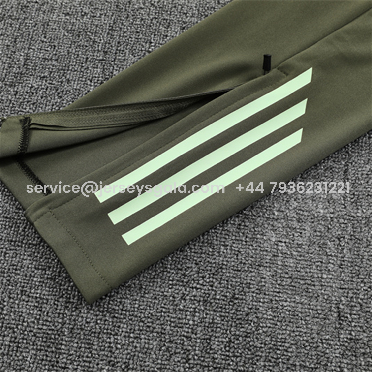 JerseysGala.com | Real Madrid 25-26 Long Sleeve Training Set - Army Green Top & Pants -Customize Name, Number and Patch | Worldwide Shipping