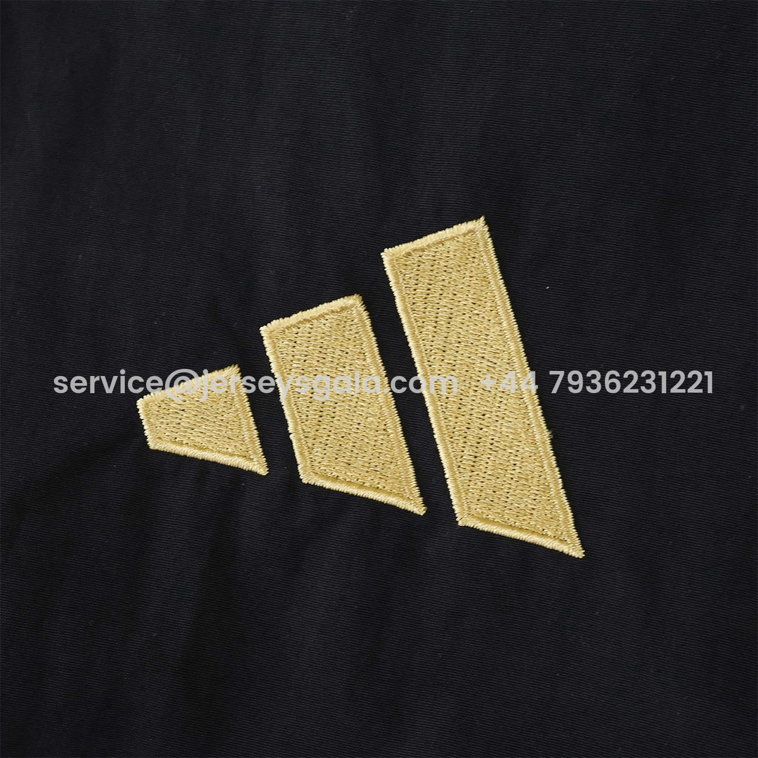 JerseysGala.com | Liver.pool 25-26 Throwback Windbreaker Jacket - Black -Customize Name, Number and Patch | Worldwide Shipping