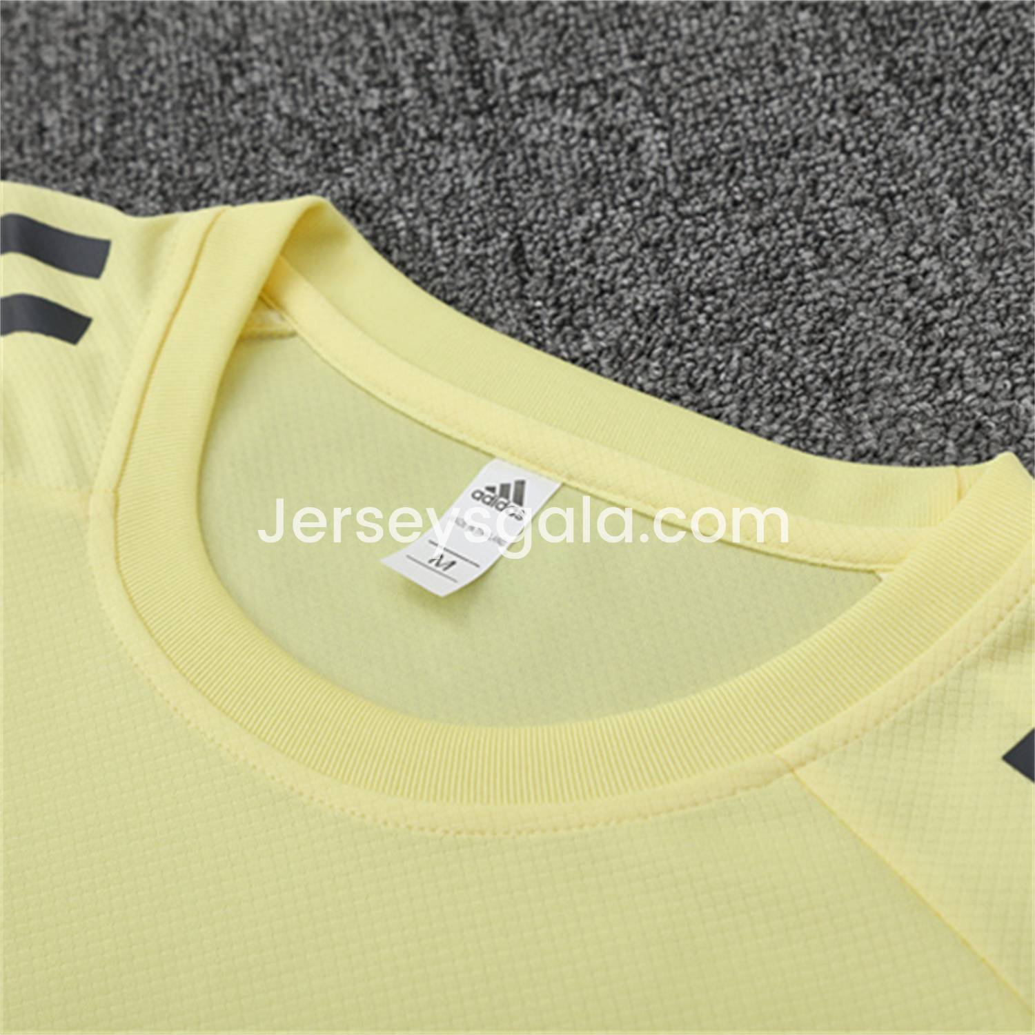 JerseysGala.com | Real Madrid 25-26 Kids Short-Sleeve Training Set - Yellow Top and Grey Shorts -Customize Name, Number and Patch | Worldwide Shipping