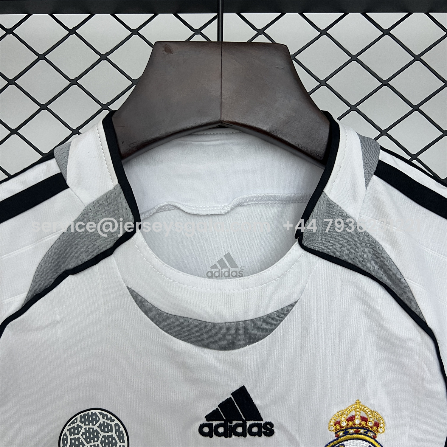 JerseysGala.com | Retro Real Madrid 2006-07 Home Kids Kit -Customize Name, Number and Patch | Worldwide Shipping