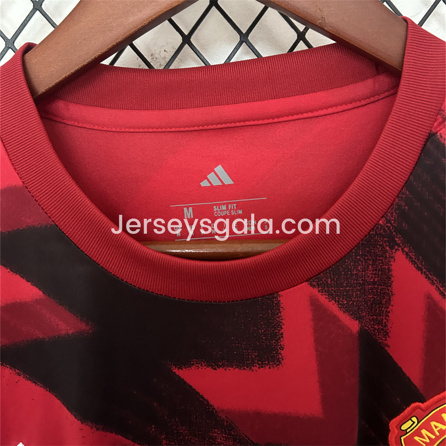 JerseysGala.com | Manchester United 25-26 Red Pre-match Training Jersey - Fans Version -Customize Name, Number and Patch | Worldwide Shipping