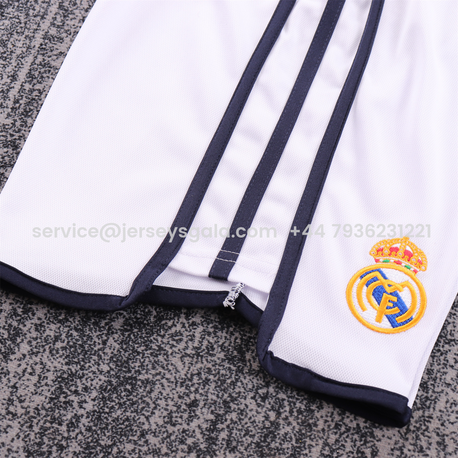 JerseysGala.com | Retro Real Madrid 2000-01 Home Kids Kit -Customize Name, Number and Patch | Worldwide Shipping