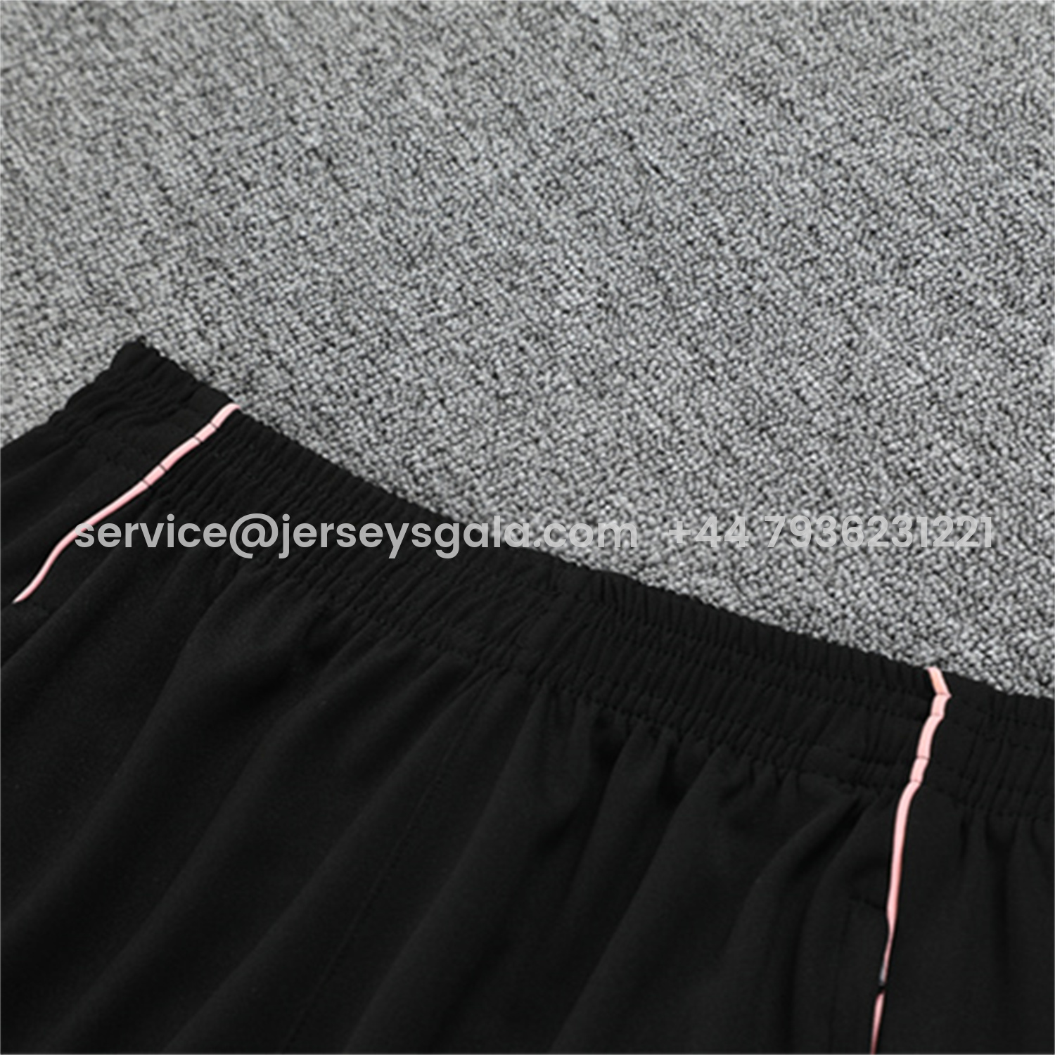 JerseysGala.com | Juventus 25-26 Long Sleeve Training Set - White Top and Black Pants -Customize Name, Number and Patch | Worldwide Shipping
