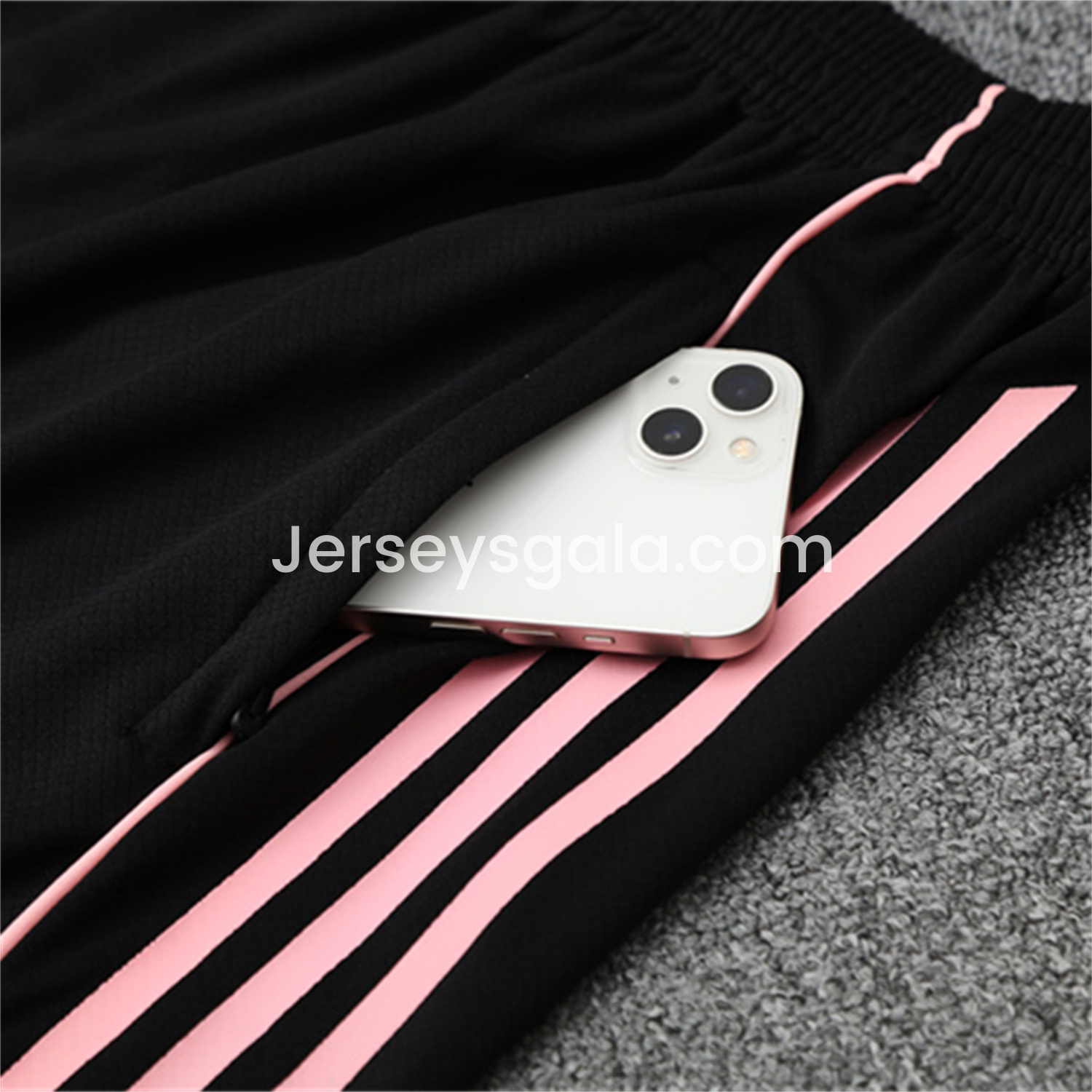 JerseysGala.com | Real Madrid 25-26 Kid Short-Sleeve Training Set - Pink Black Top & Black Shorts -Customize Name, Number and Patch | Worldwide Shipping