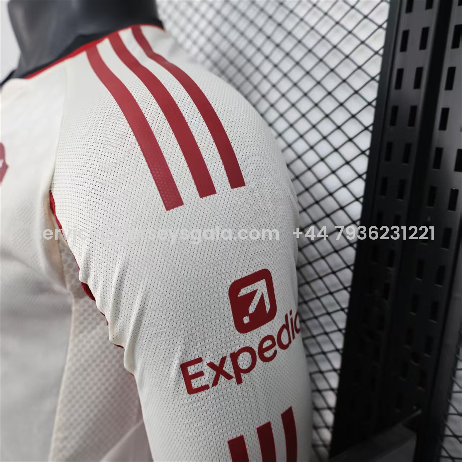 JerseysGala.com | Liver.pool 25-26 Away Beige Long Sleeves Jersey - Player Version -Customize Name, Number and Patch | Worldwide Shipping