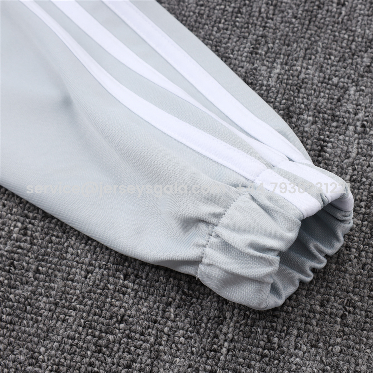 JerseysGala.com | Bayern Munich 25-26 Jacket Training Tracksuit - Grey Throwback Jackets & Pants -Customize Name, Number and Patch | Worldwide Shipping