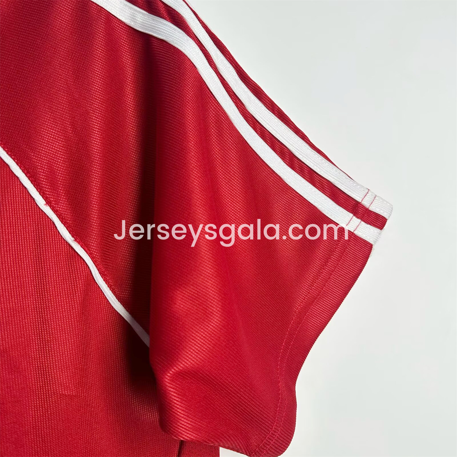 JerseysGala.com | Retro Bayern Munich 2005-06 Home Jersey -Customize Name, Number and Patch | Worldwide Shipping