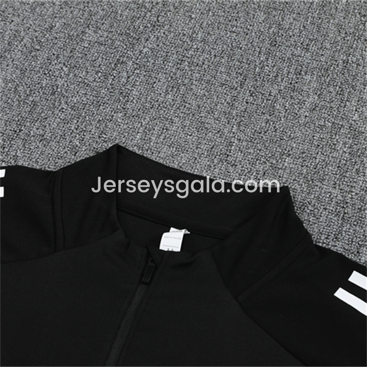 JerseysGala.com | Real Madrid 25-26 Long Sleeves Training Set - Black Top & Black Pants -Customize Name, Number and Patch | Worldwide Shipping