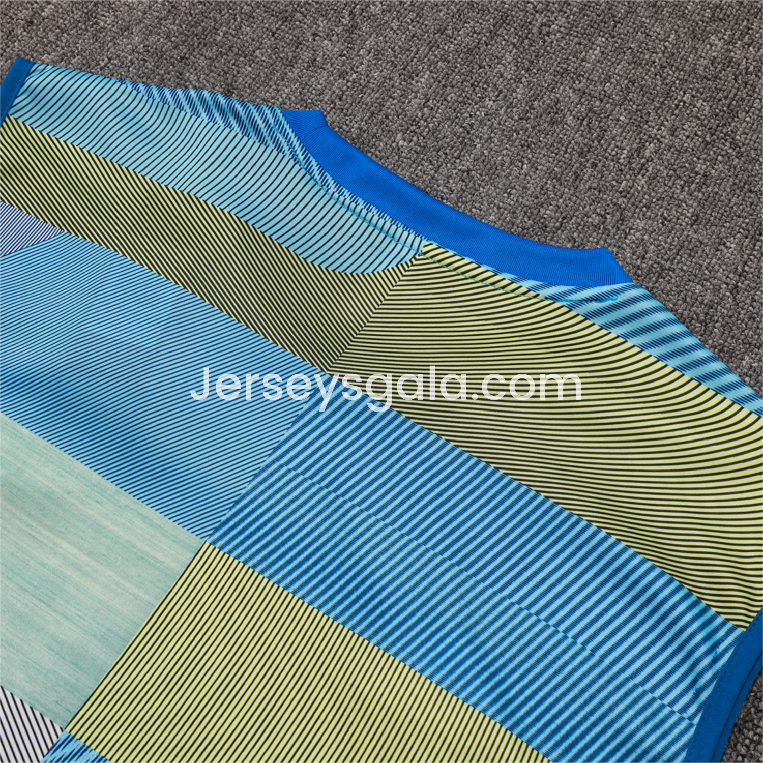 JerseysGala.com | Real Madrid 25-26 Vest Training Set - Blue-Gray Camouflage Vest and Black Shorts -Customize Name, Number and Patch | Worldwide Shipping