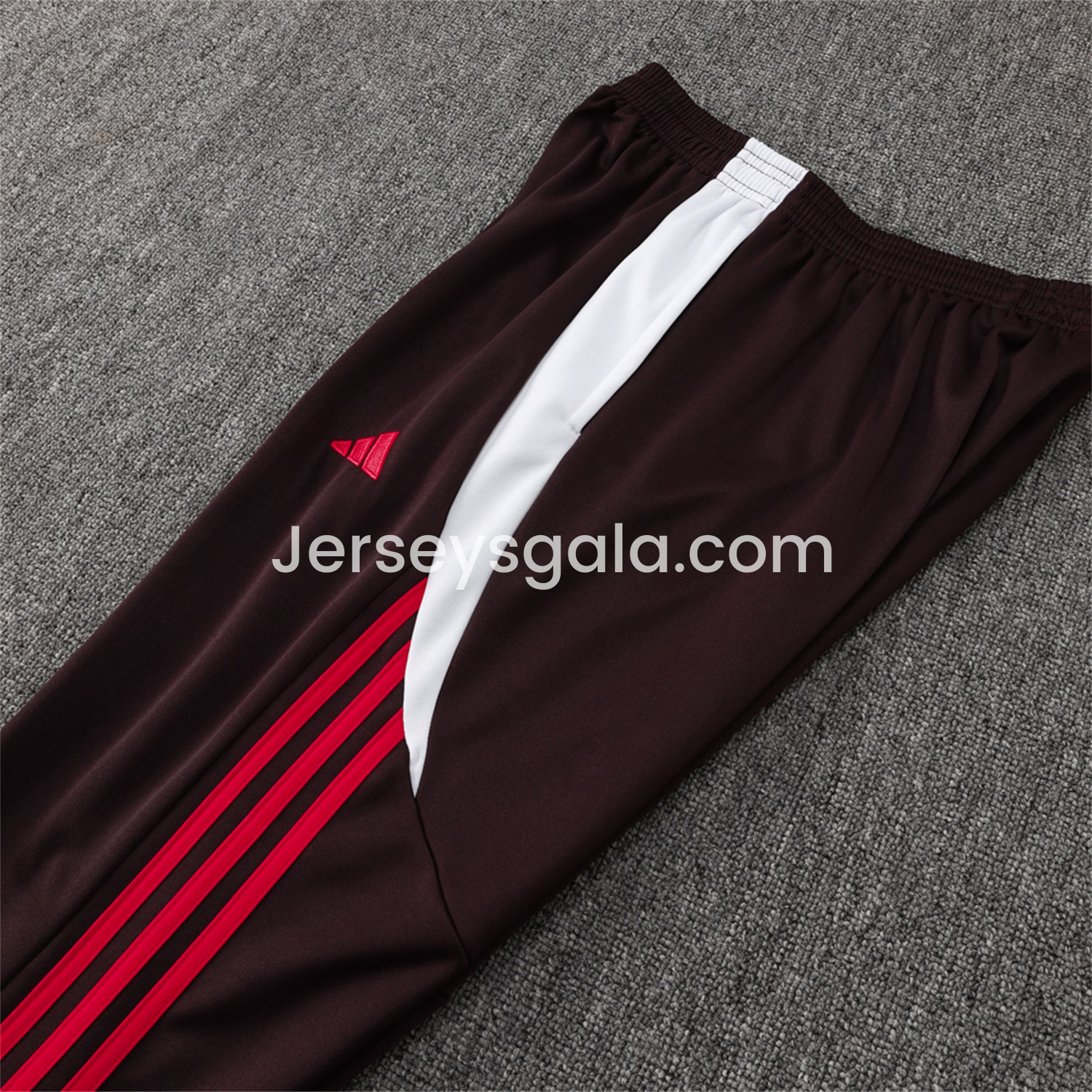 JerseysGala.com | Bayern Munich 24-25 Long Sleeve Training Set - Dark Red -Customize Name, Number and Patch | Worldwide Shipping