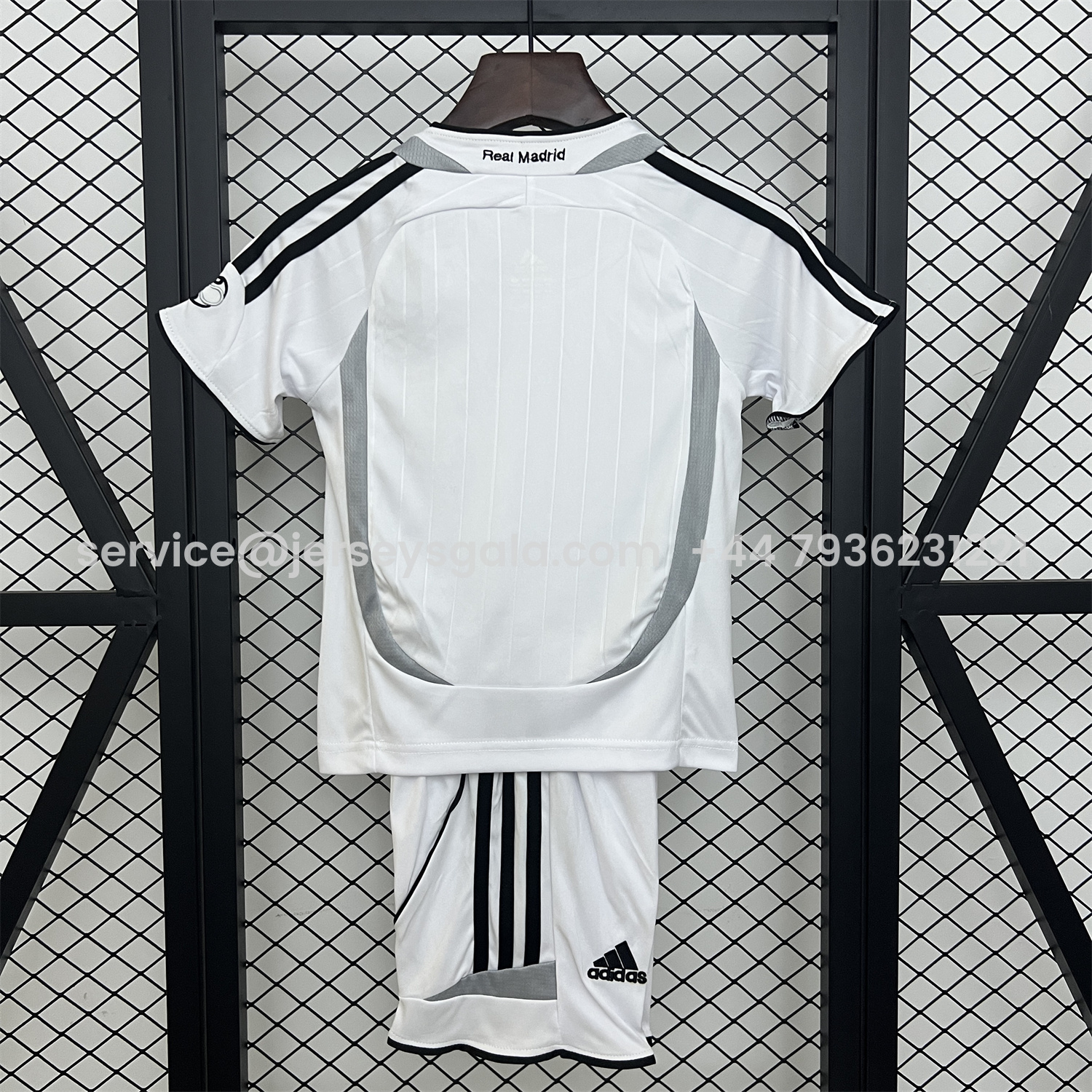 JerseysGala.com | Retro Real Madrid 2006-07 Home Kids Kit -Customize Name, Number and Patch | Worldwide Shipping