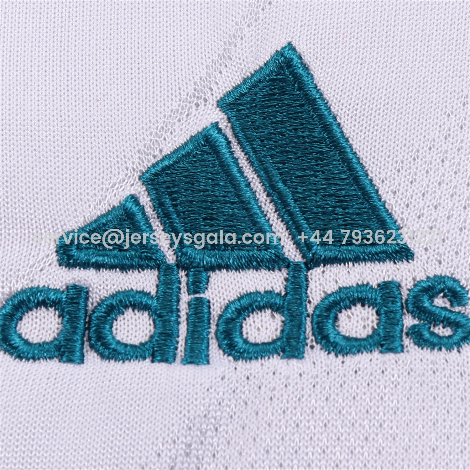 JerseysGala.com | Retro Real Madrid 17-18 Home Long Sleeves Kids Kit -Customize Name, Number and Patch | Worldwide Shipping
