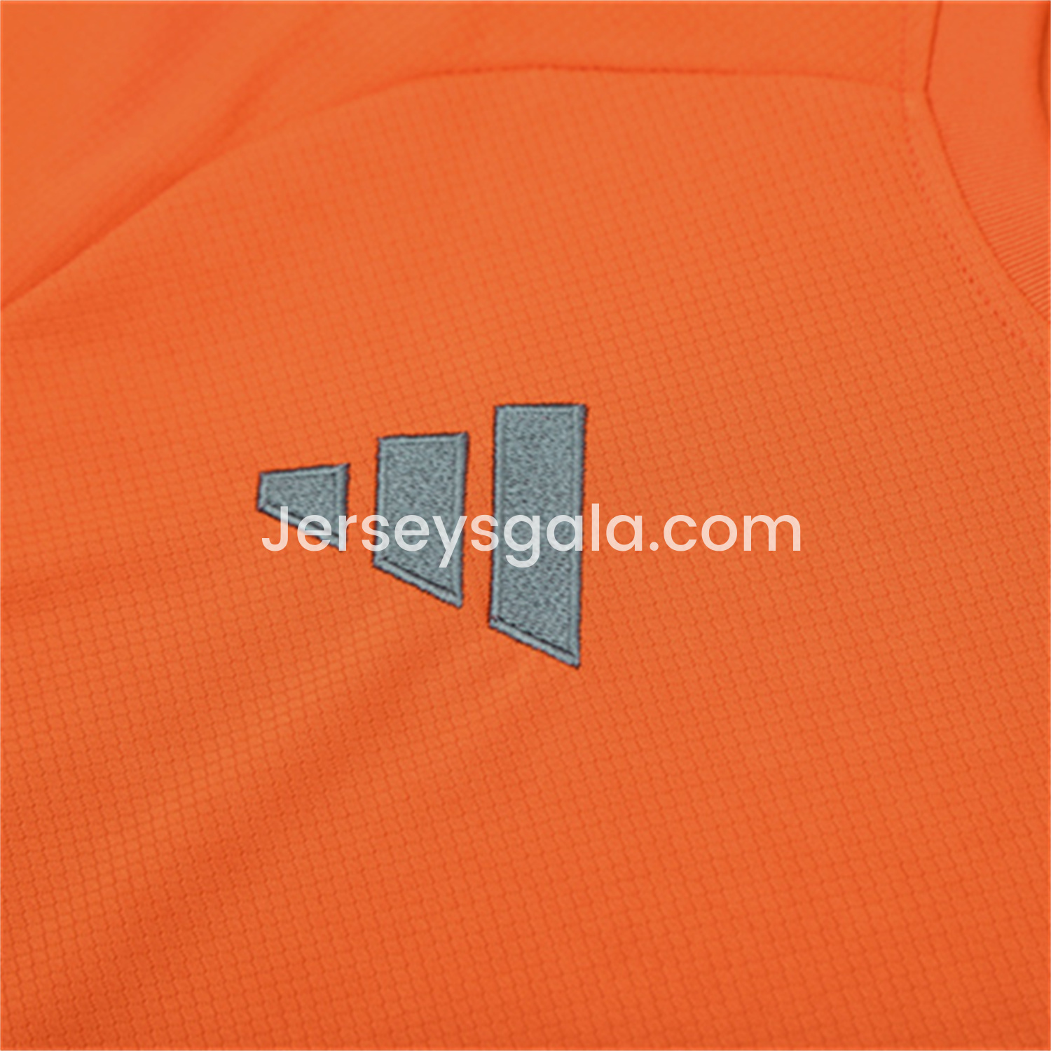 JerseysGala.com | Bayern Munich 25-26 Short-Sleeve Training Set - Orange Top & Gray shorts -Customize Name, Number and Patch | Worldwide Shipping