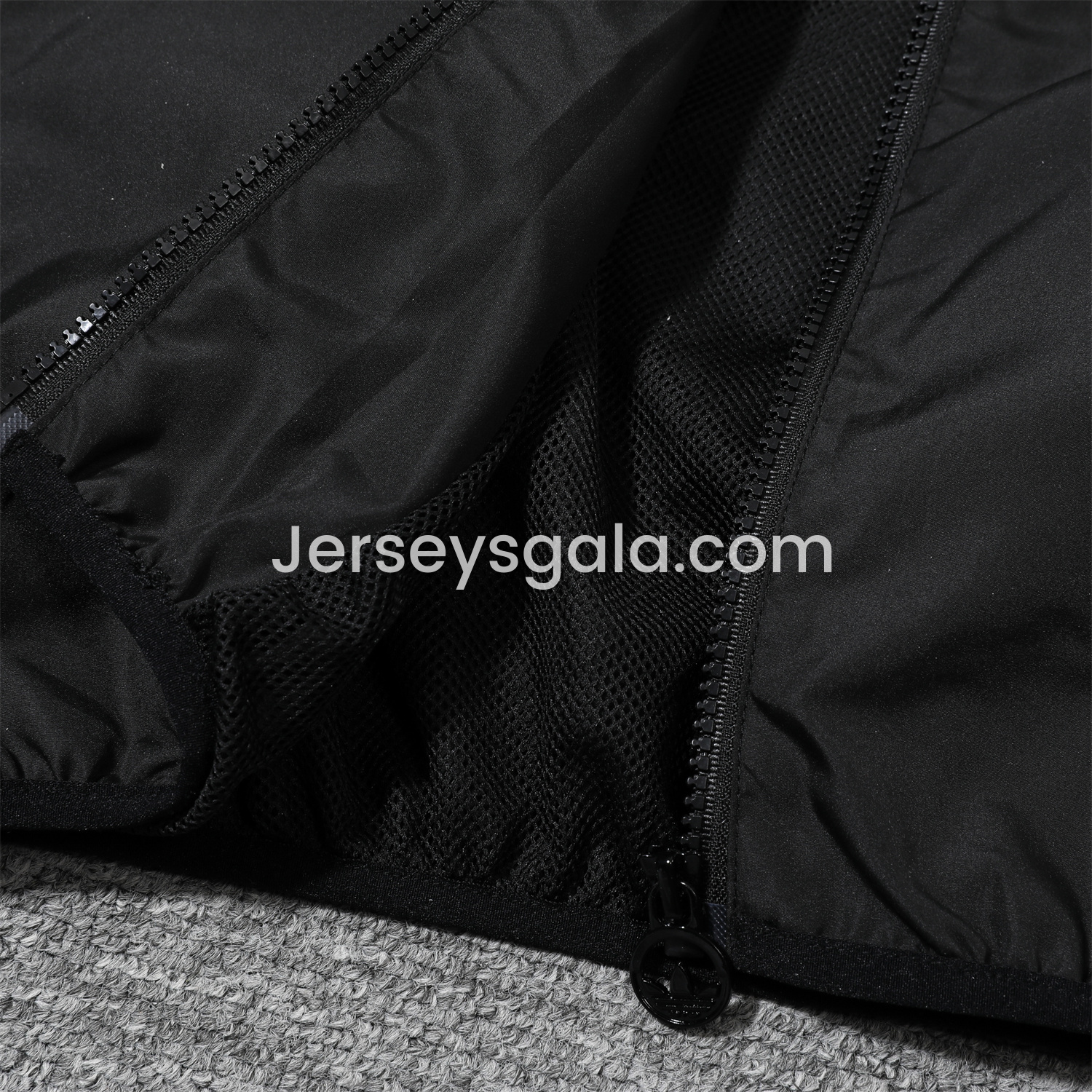 JerseysGala.com | Juventus 25-26 Terrace Icon Windbreaker Jacket - Black -Customize Name, Number and Patch | Worldwide Shipping