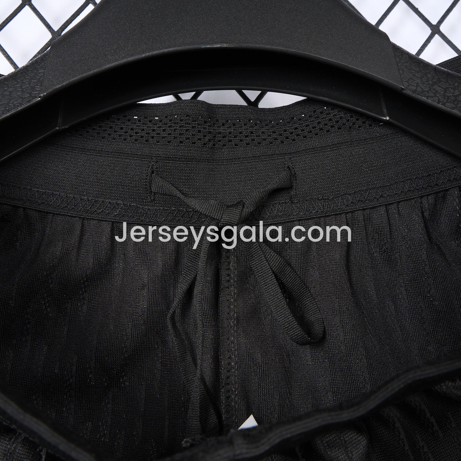 JerseysGala.com | Liver.pool 24-25 Black Training Pants - Player Version -Customize Name, Number and Patch | Worldwide Shipping