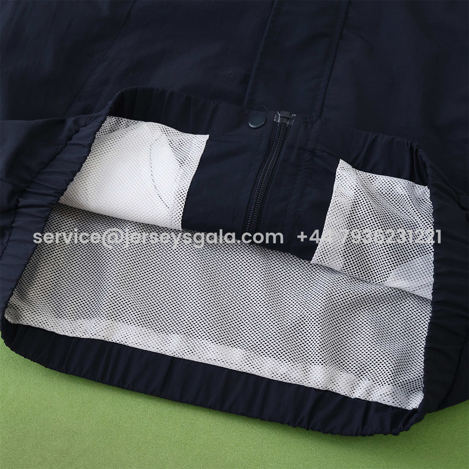 JerseysGala.com | Real Madrid 25-26 Throwback Windbreaker Jacket - Black -Customize Name, Number and Patch | Worldwide Shipping