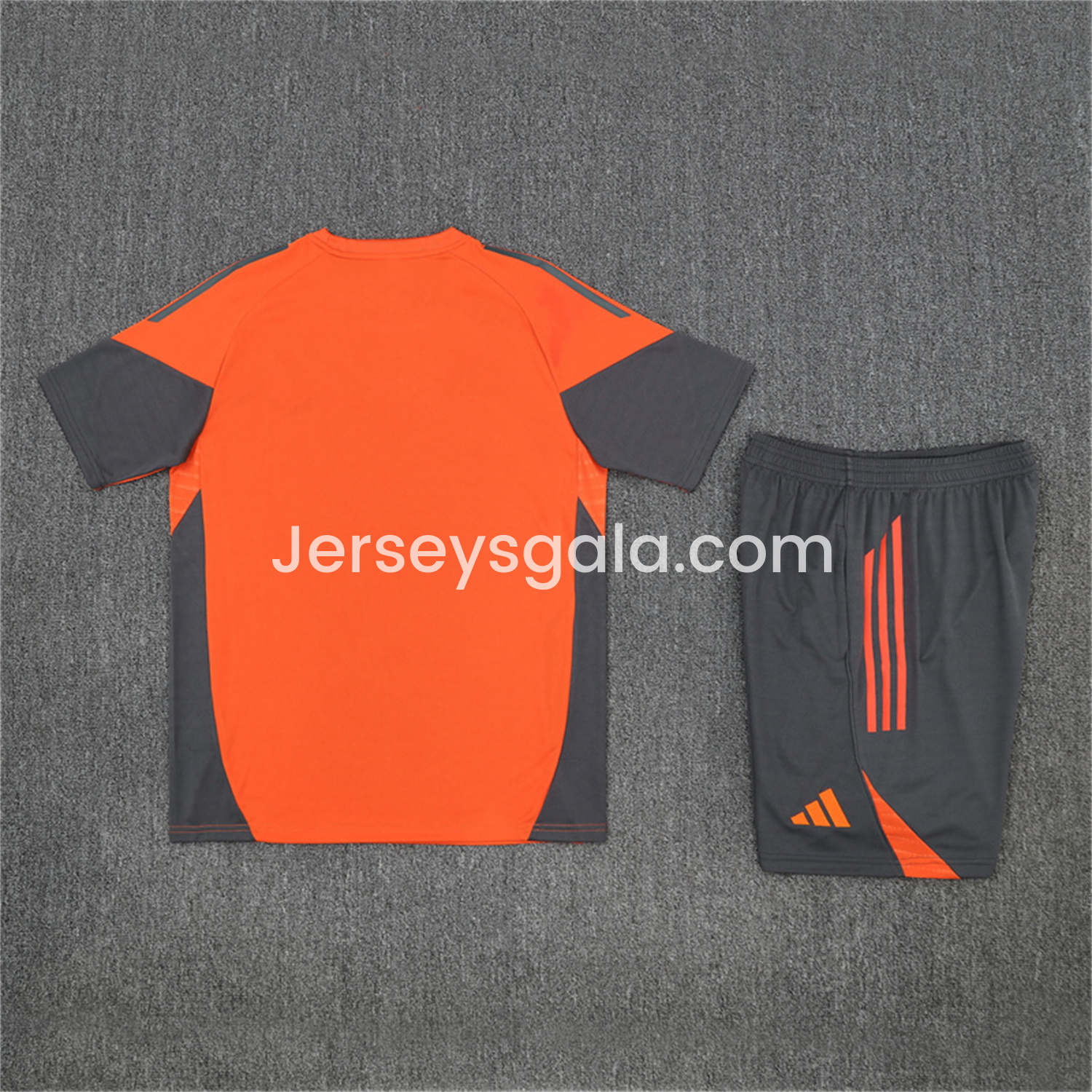 JerseysGala.com | Bayern Munich 25-26 Short-Sleeve Training Set - Orange Top & Gray shorts -Customize Name, Number and Patch | Worldwide Shipping