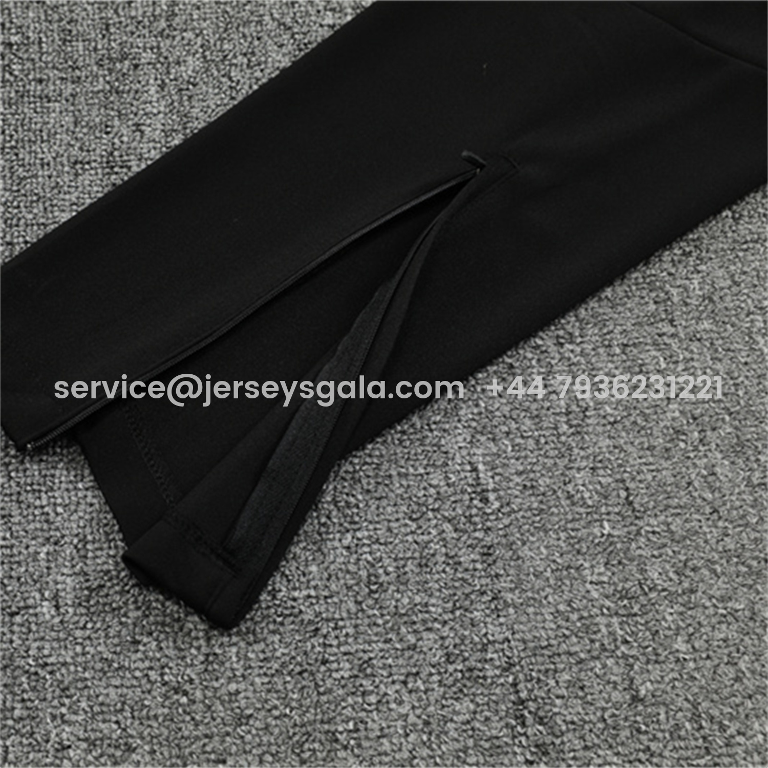 JerseysGala.com | Liver.pool 25-26 Kids Long Sleeve Training Set - Player Version - Green Top and Black Pants -Customize Name, Number and Patch | Worldwide Shipping