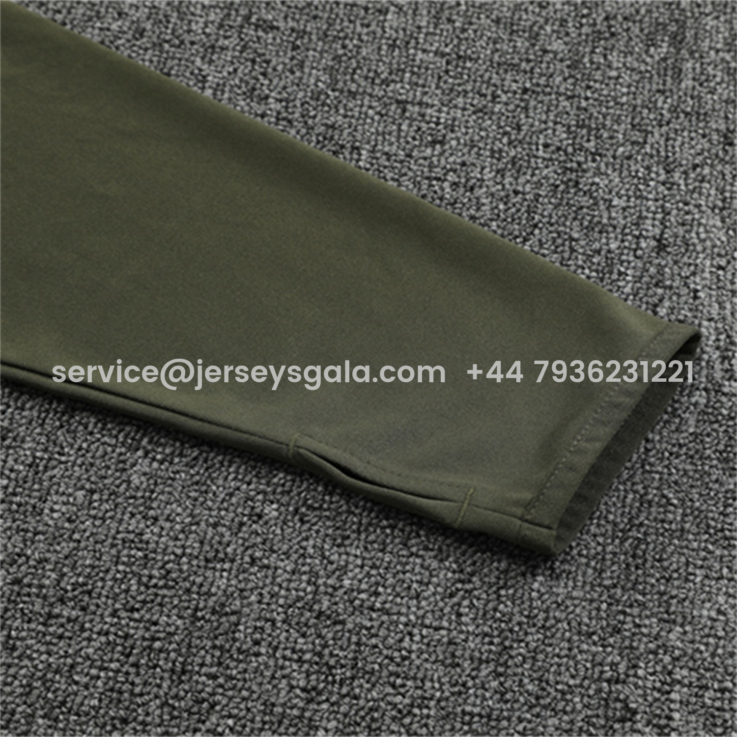 JerseysGala.com | Real Madrid 25-26 Long Sleeve Training Set - Light Green Top & Army Green Pants -Customize Name, Number and Patch | Worldwide Shipping