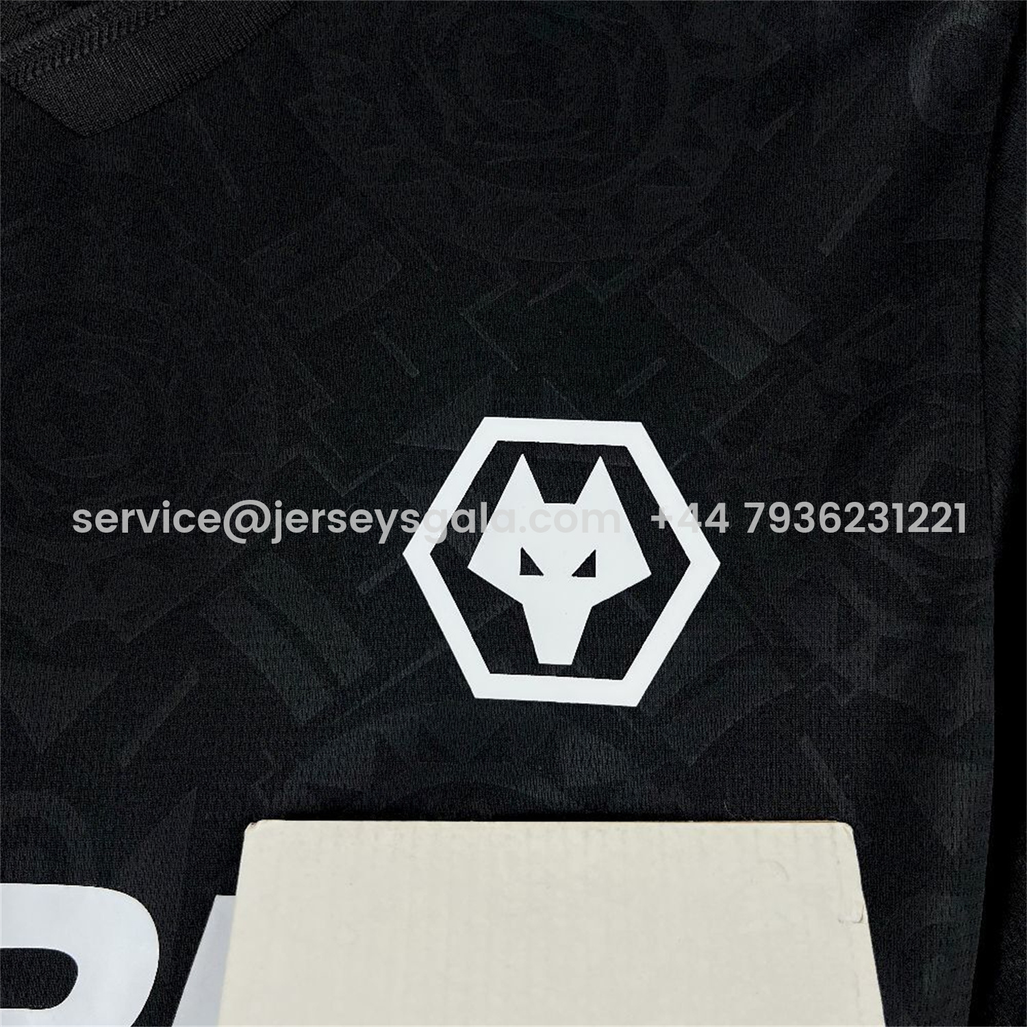 JerseysGala.com | Wolverhampton Wanderers Wolves 25-26 Goalkeeper Black Jersey - Fans Version -Customize Name, Number and Patch | Worldwide Shipping