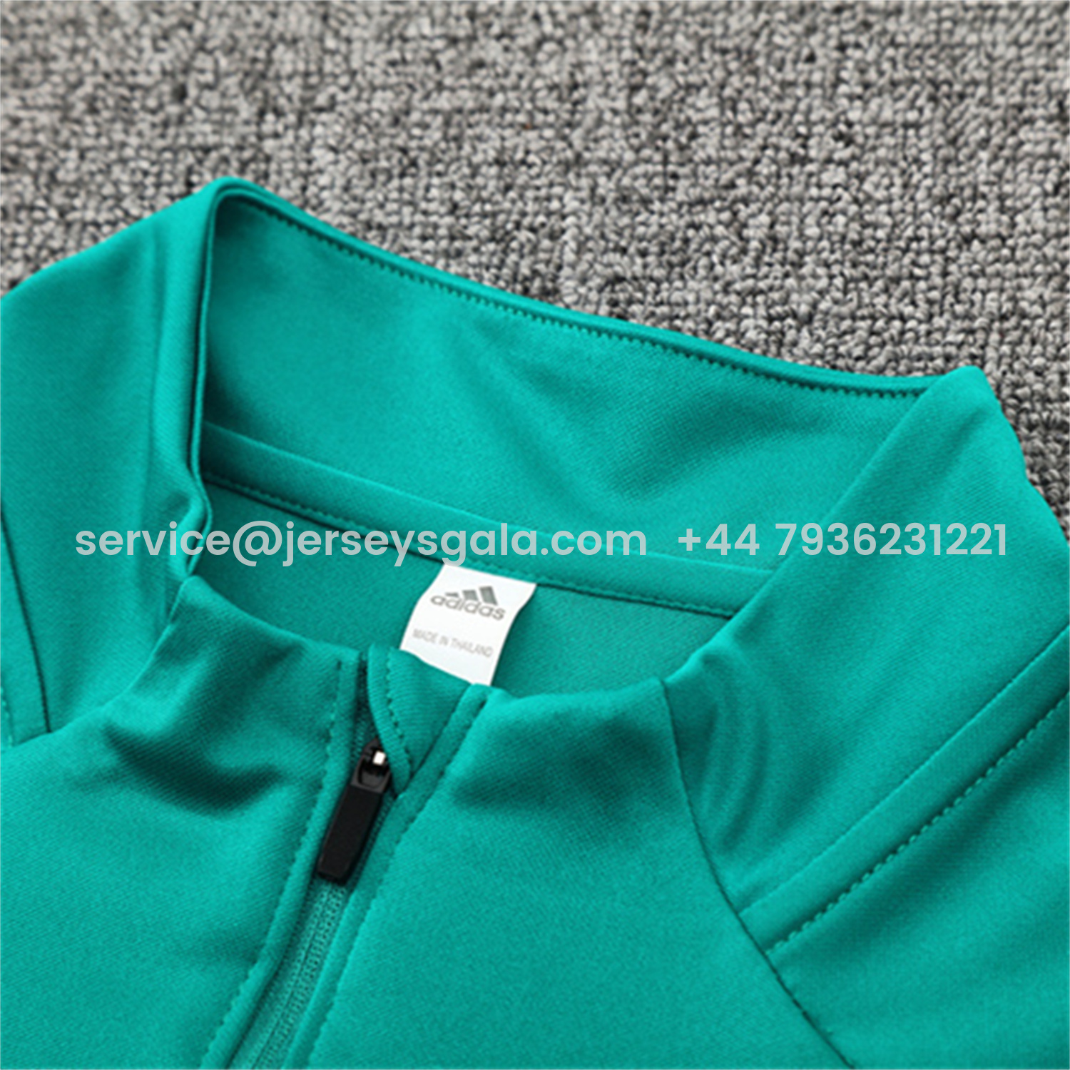 JerseysGala.com | Liver.pool 25-26 Long Sleeve Training Set - Green Top & Black Pants -Customize Name, Number and Patch | Worldwide Shipping
