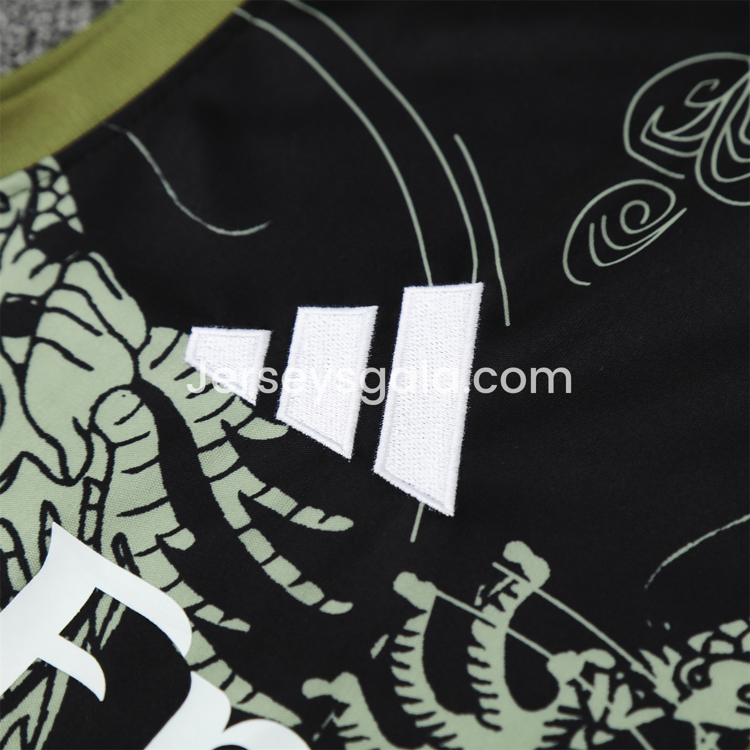 JerseysGala.com | Real Madrid 25-26 Vest Training Set - Green-Black Dragon Vest & Black-White Shorts -Customize Name, Number and Patch | Worldwide Shipping