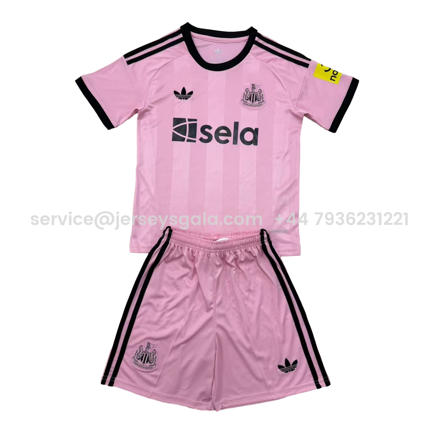 JerseysGala.com | Newcastle United 25-26 Pink Goalkeeper Men's Adult Jersey Set - Fans Version -Customize Name, Number and Patch | Worldwide Shipping