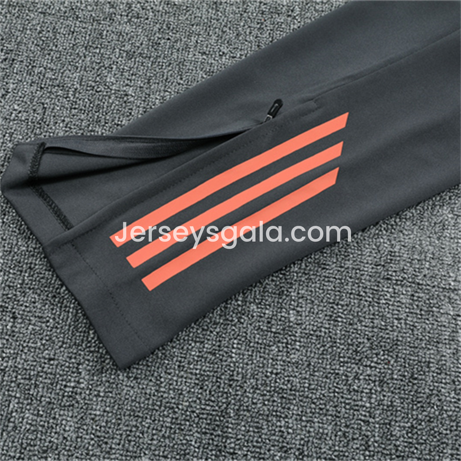 JerseysGala.com | Bayern Munich 25-26 Long Sleeves Training Set - Orange Top & Gray Pants -Customize Name, Number and Patch | Worldwide Shipping
