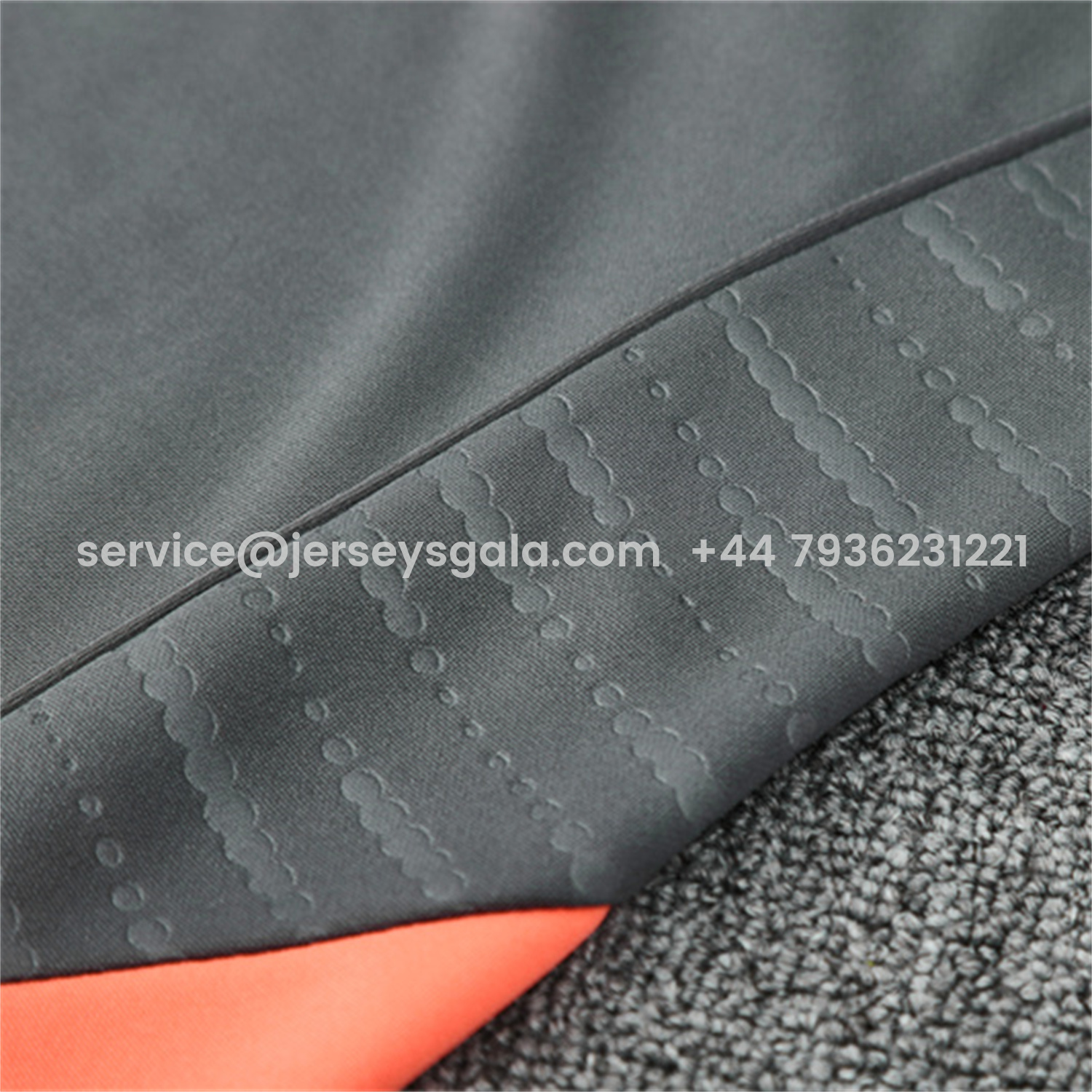 JerseysGala.com | Bayern Munich 25-26 Kids Long Sleeves Training Set - Dark Grey Top & Pants -Customize Name, Number and Patch | Worldwide Shipping