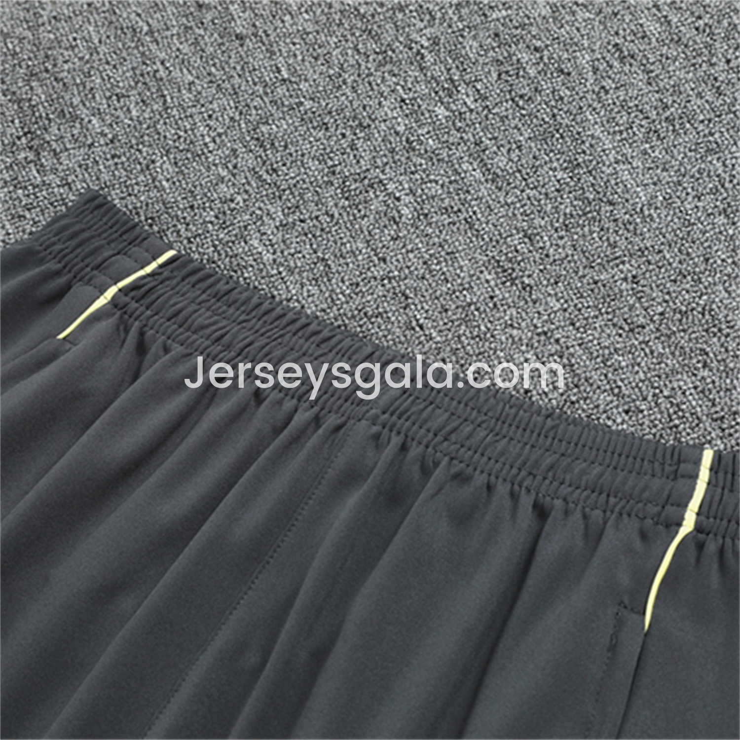 JerseysGala.com | Real Madrid 25-26 Kid Long Sleeves Training Set - Gray Top & Gray Pants -Customize Name, Number and Patch | Worldwide Shipping