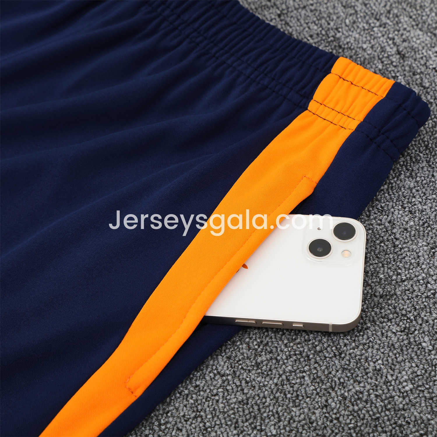 JerseysGala.com | Real Madrid 25-26 POLO Short-Sleeve Training Set - Light Blue Top and Deep Blue Pants -Customize Name, Number and Patch | Worldwide Shipping