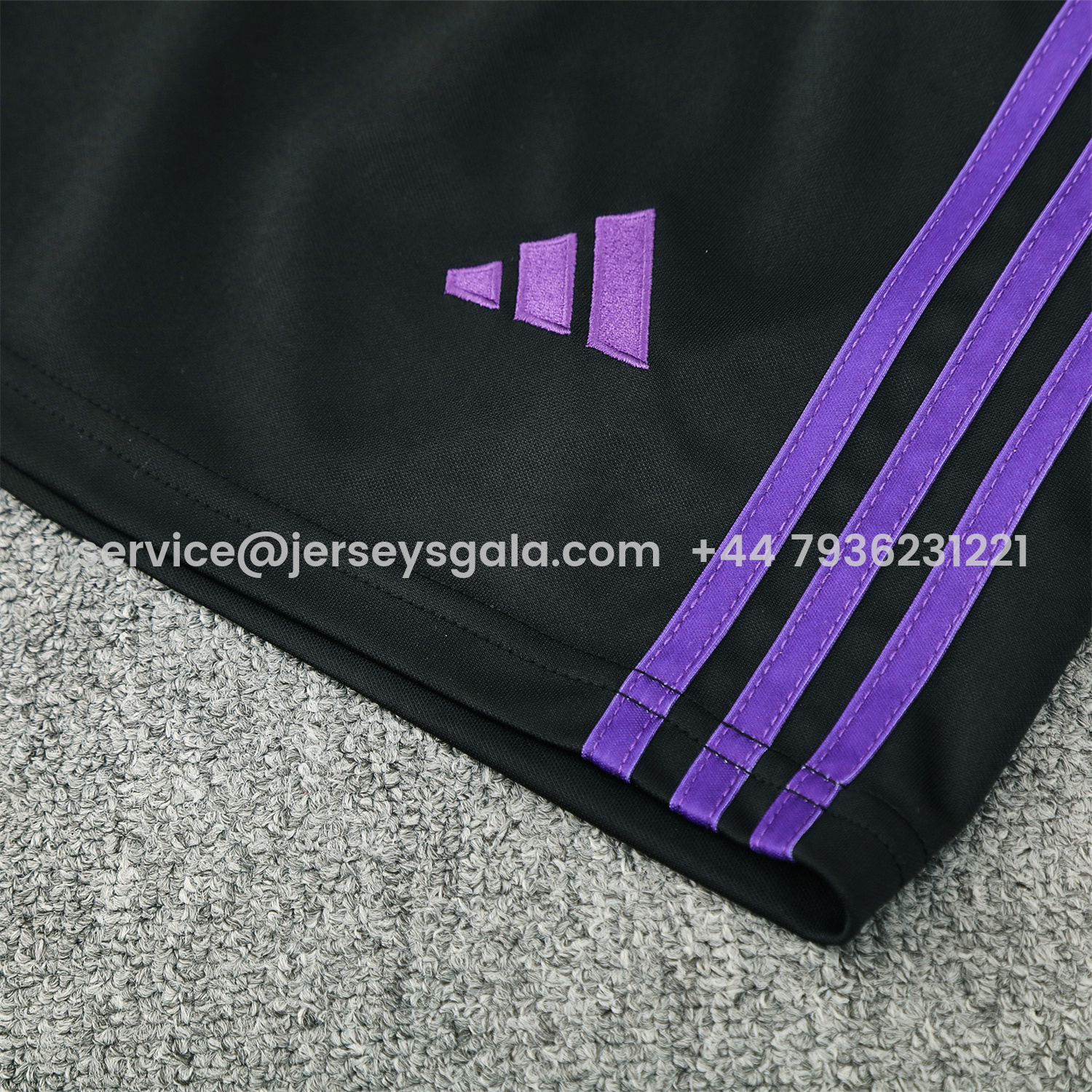 JerseysGala.com | Real Madrid 25-26 Vest Training Set - Blue Edge White Vest & Black Shorts -Customize Name, Number and Patch | Worldwide Shipping