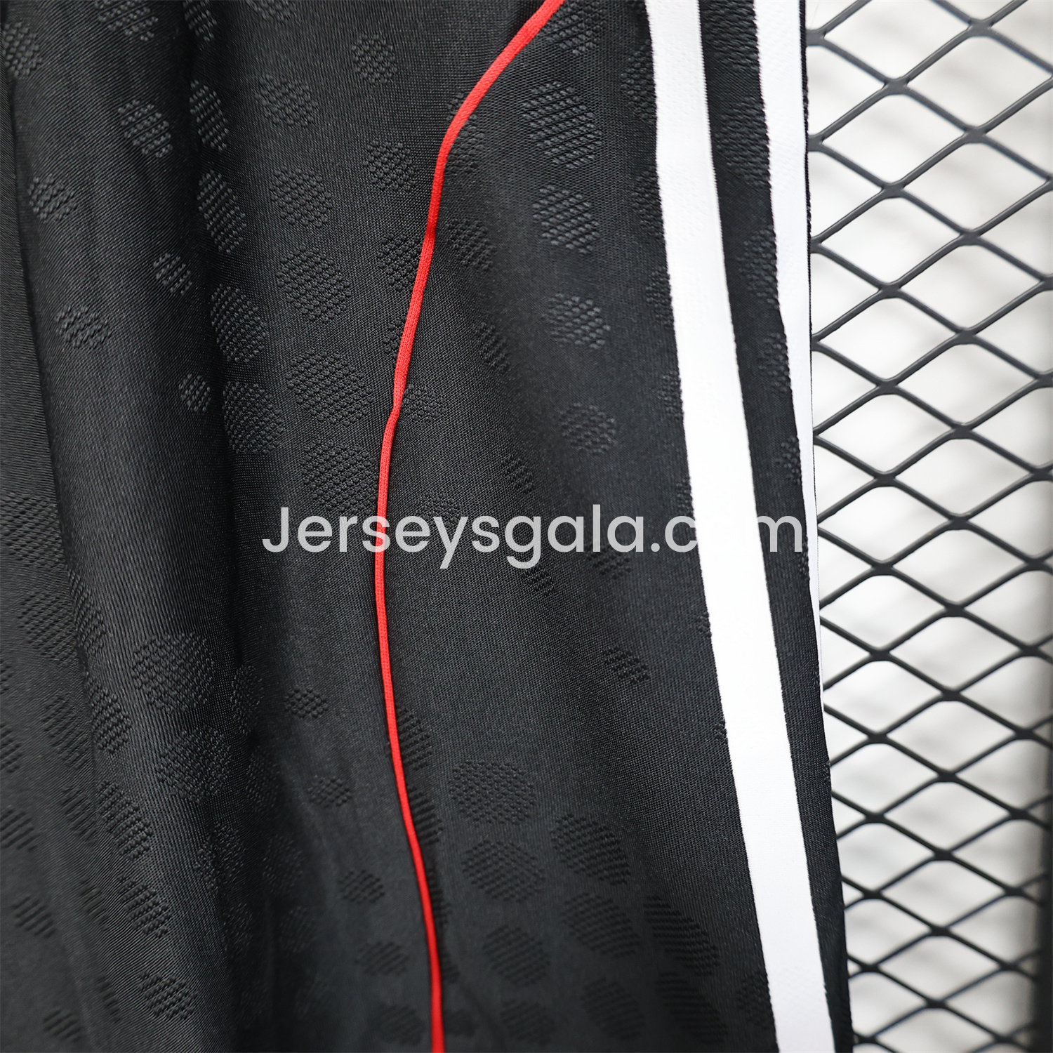 JerseysGala.com | Liver.pool 25-26 Black Shorts - Player Version -Customize Name, Number and Patch | Worldwide Shipping