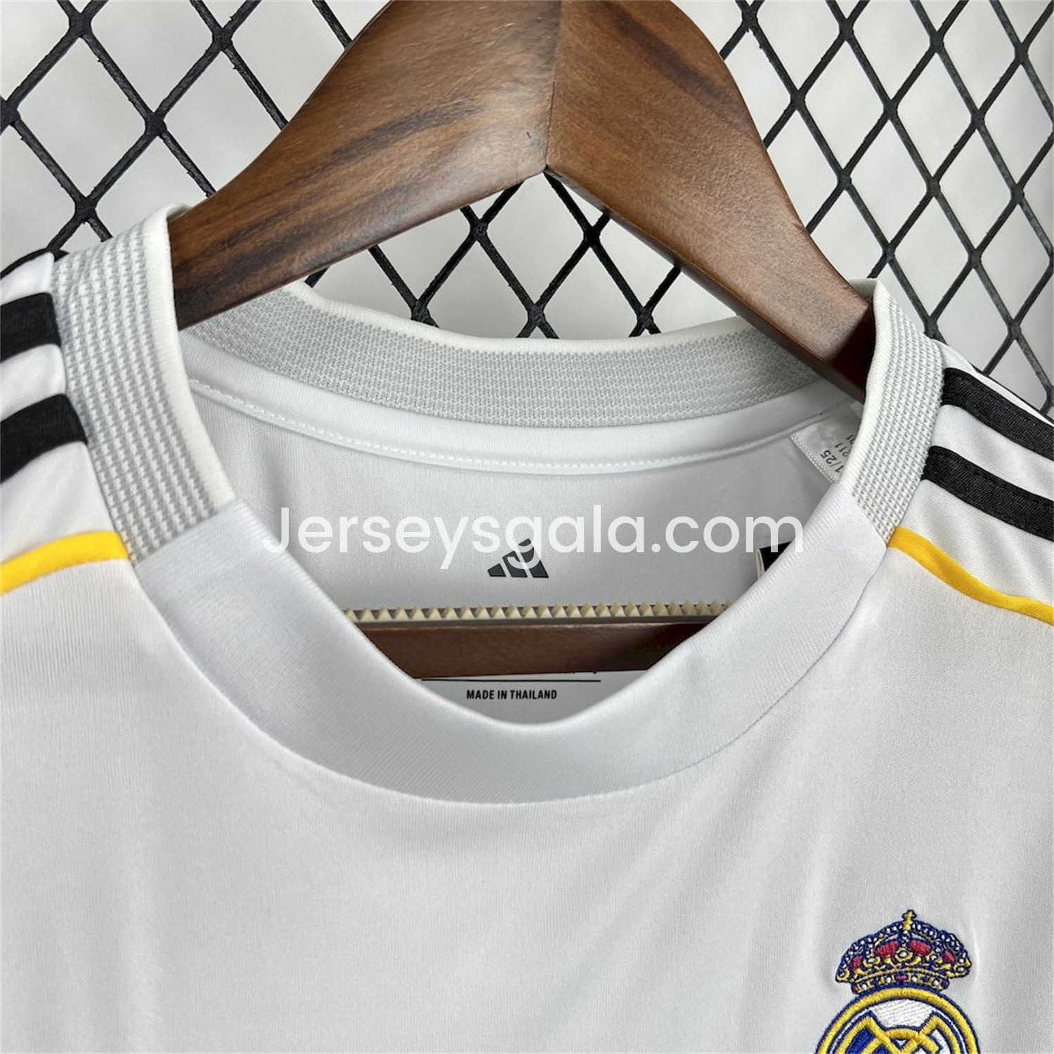 JerseysGala.com | Women's Real Madrid 25-26 Home Jersey -Customize Name, Number and Patch | Worldwide Shipping