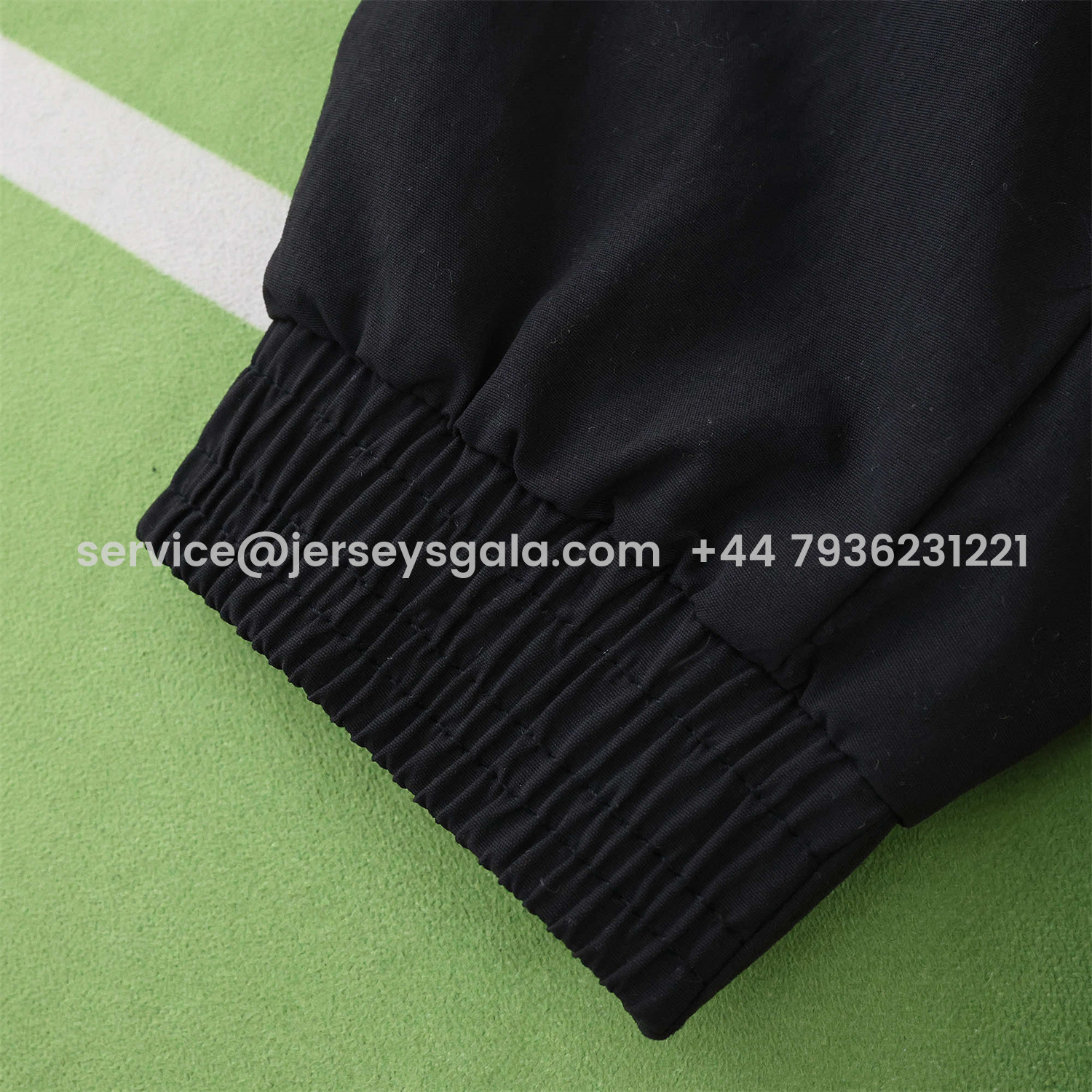 JerseysGala.com | Liver.pool 25-26 Throwback Windbreaker Jacket - Black -Customize Name, Number and Patch | Worldwide Shipping