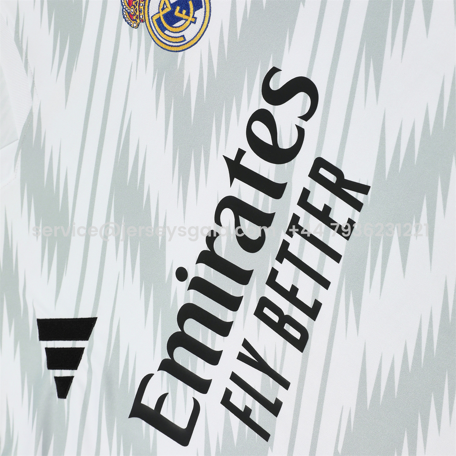 JerseysGala.com | Real Madrid 25-26 Short-Sleeve Training Set - Grey Arrow Pattern Top & Black Shorts -Customize Name, Number and Patch | Worldwide Shipping