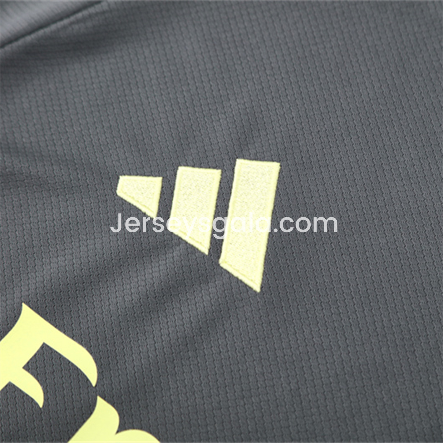 JerseysGala.com | Real Madrid 25-26 Short-Sleeve Training Set - Deep Grey Top and Shorts -Customize Name, Number and Patch | Worldwide Shipping