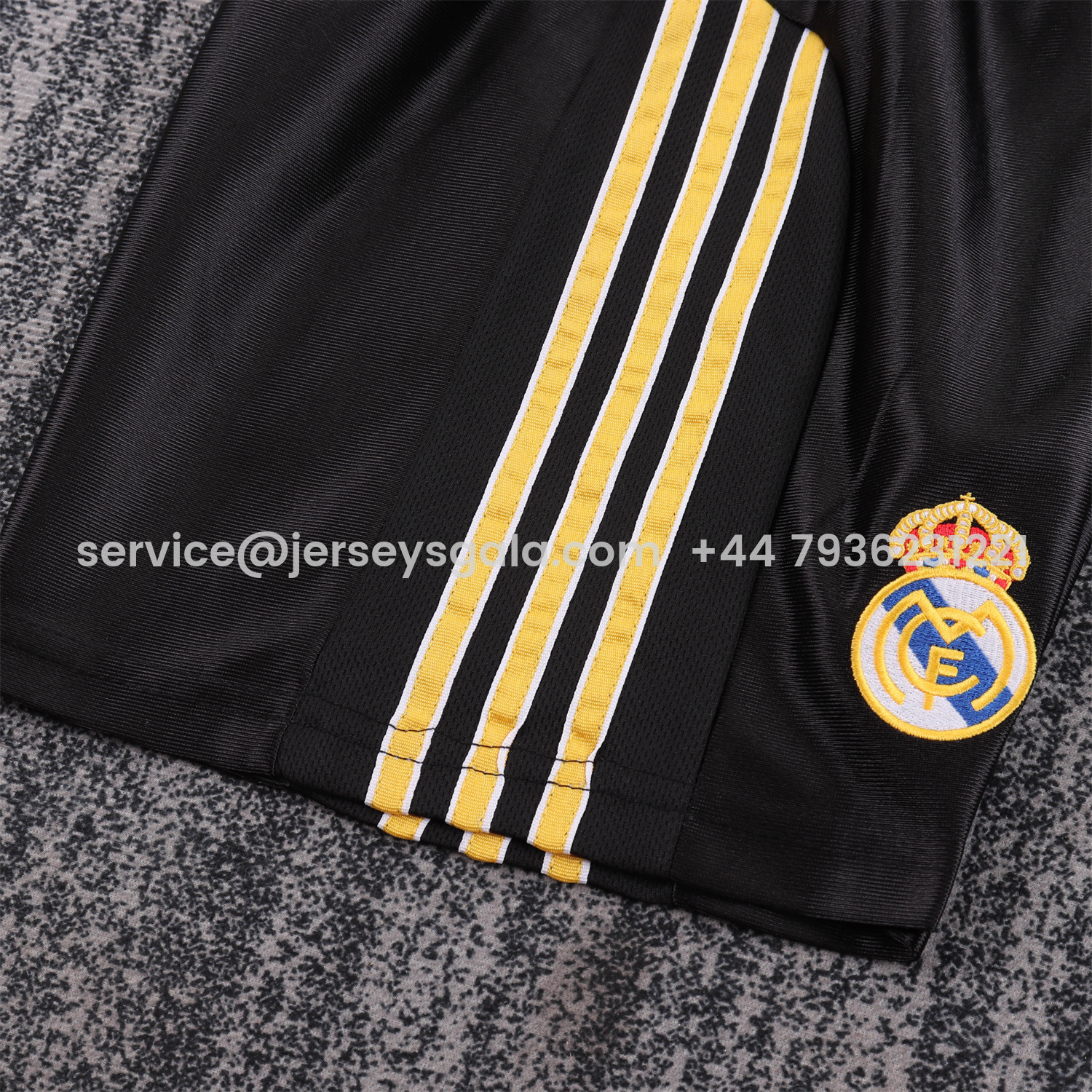 JerseysGala.com | Retro Real Madrid 1999-01 Away Kids Kit -Customize Name, Number and Patch | Worldwide Shipping