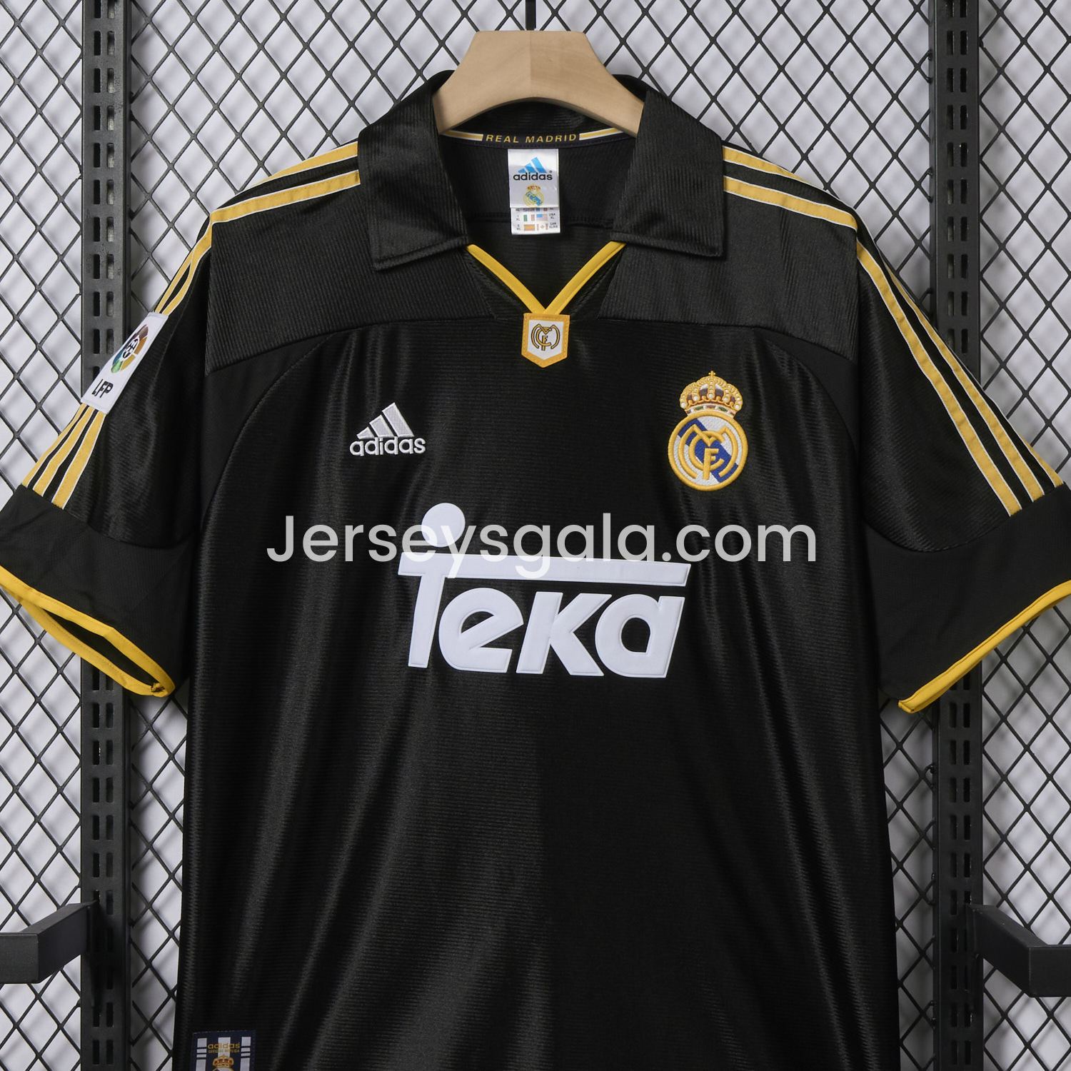 JerseysGala.com | Retro Real Madrid 1999-01 Away Jersey -Customize Name, Number and Patch | Worldwide Shipping