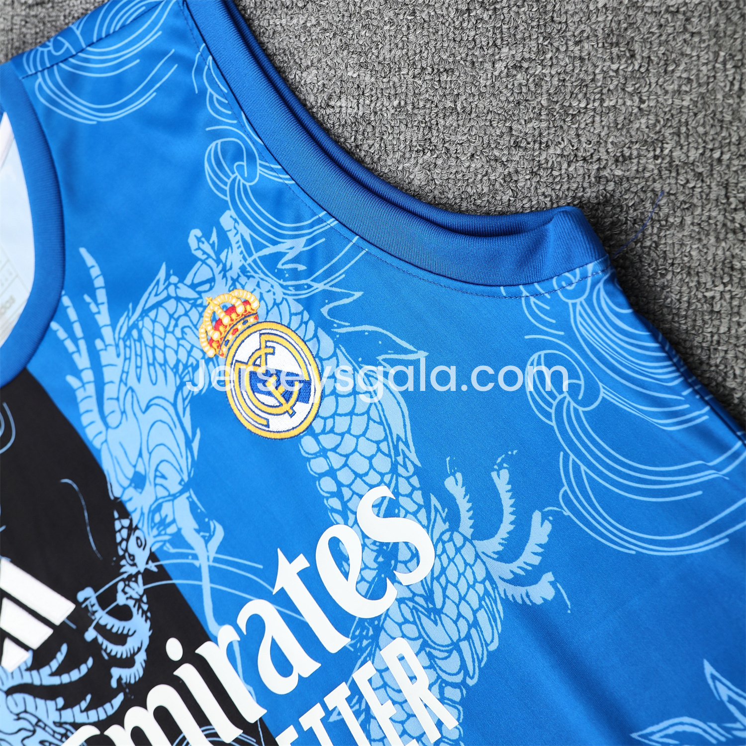 JerseysGala.com | Real Madrid 25-26 Vest Training Set - Blue Black Dragon Vest & Black-White Shorts -Customize Name, Number and Patch | Worldwide Shipping