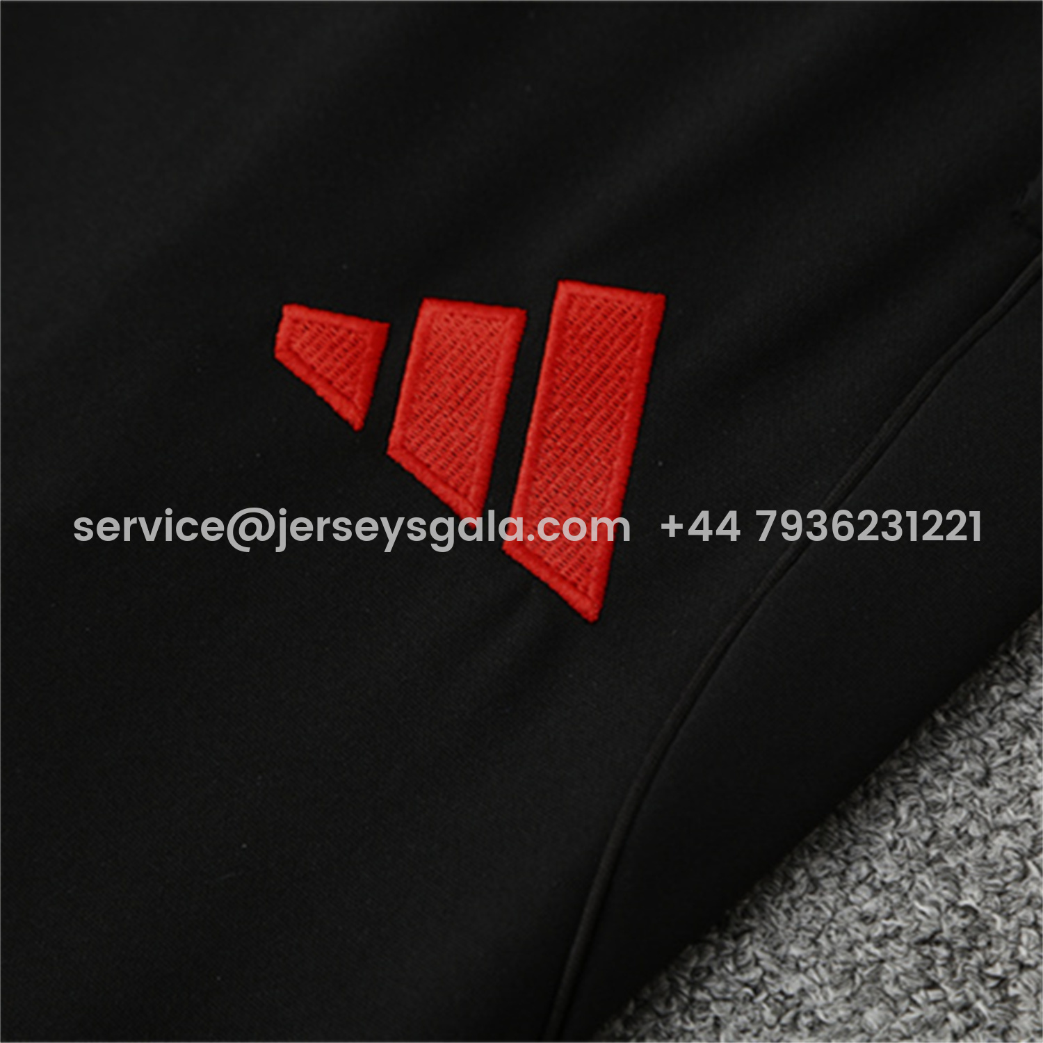JerseysGala.com | Liver.pool 25-26 Kids Long Sleeve Training Set - Black Top & Black Pants -Customize Name, Number and Patch | Worldwide Shipping