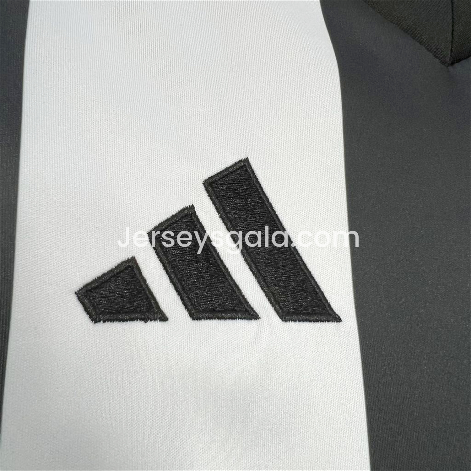 JerseysGala.com | Newcastle United 2025 CARABAO CUP FINAL Home Jersey - Fans Version -Customize Name, Number and Patch | Worldwide Shipping