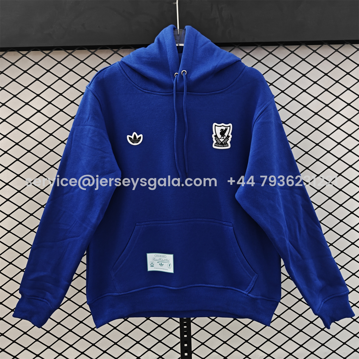 JerseysGala.com | Liver.pool 25-26 Originals Terrace Icon White Team Logo Unisex Pullover Hoodie -Customize Name, Number and Patch | Worldwide Shipping