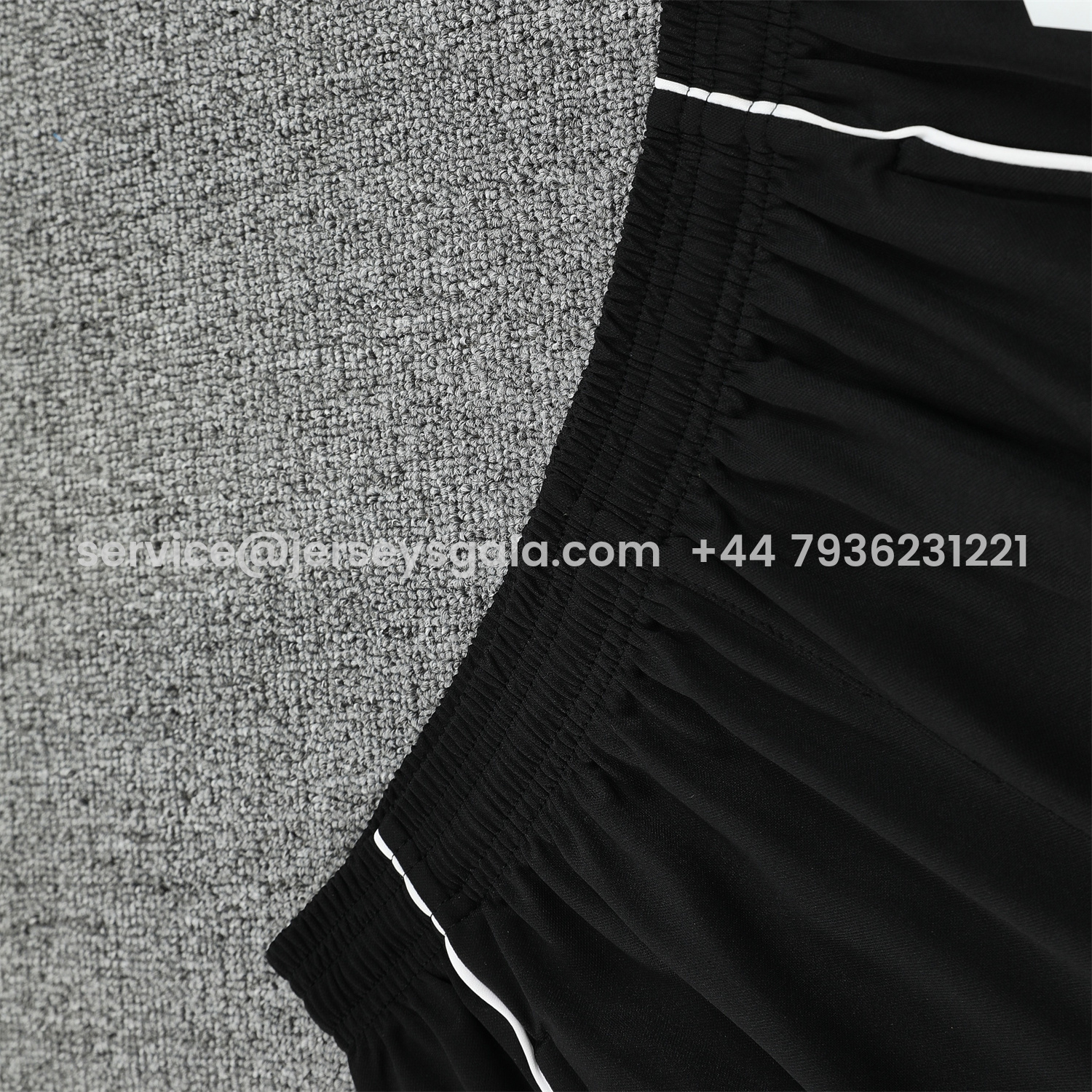 JerseysGala.com | Real Madrid 25-26 Vest Training Set - Blue Purple Curve Pattern Vest & Black Shorts -Customize Name, Number and Patch | Worldwide Shipping