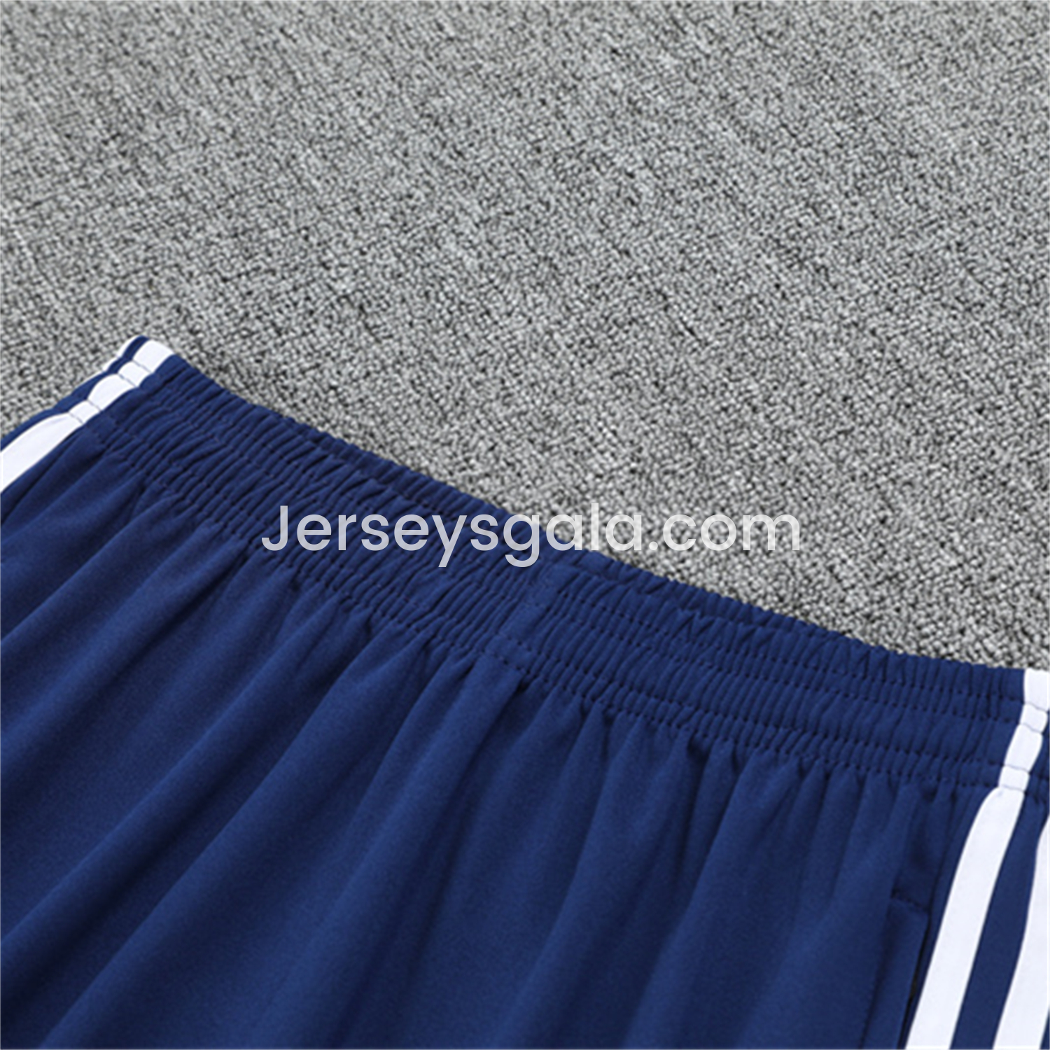 JerseysGala.com | Real Madrid 25-26 Kids Long Sleeves Training Set - Green Line White Top and Blue Pants -Customize Name, Number and Patch | Worldwide Shipping
