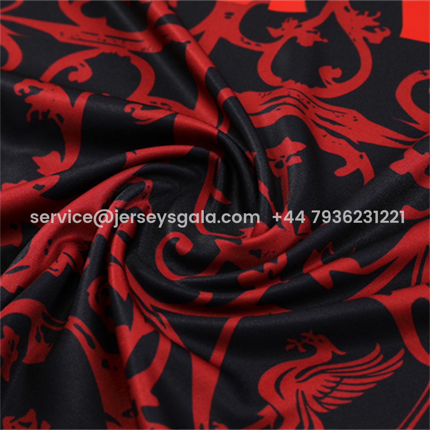 JerseysGala.com | Liver.pool 25-26 Long Sleeve Training Set - Red Camouflage Top & Blsck Pants -Customize Name, Number and Patch | Worldwide Shipping